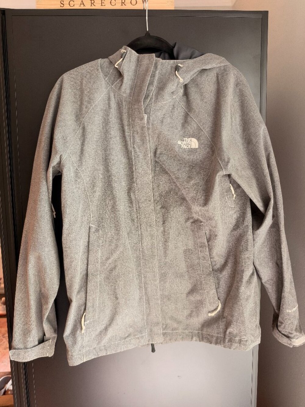The North Face - HyVent 2.5L Gray Hooded Rain Jacket - Women's Medium